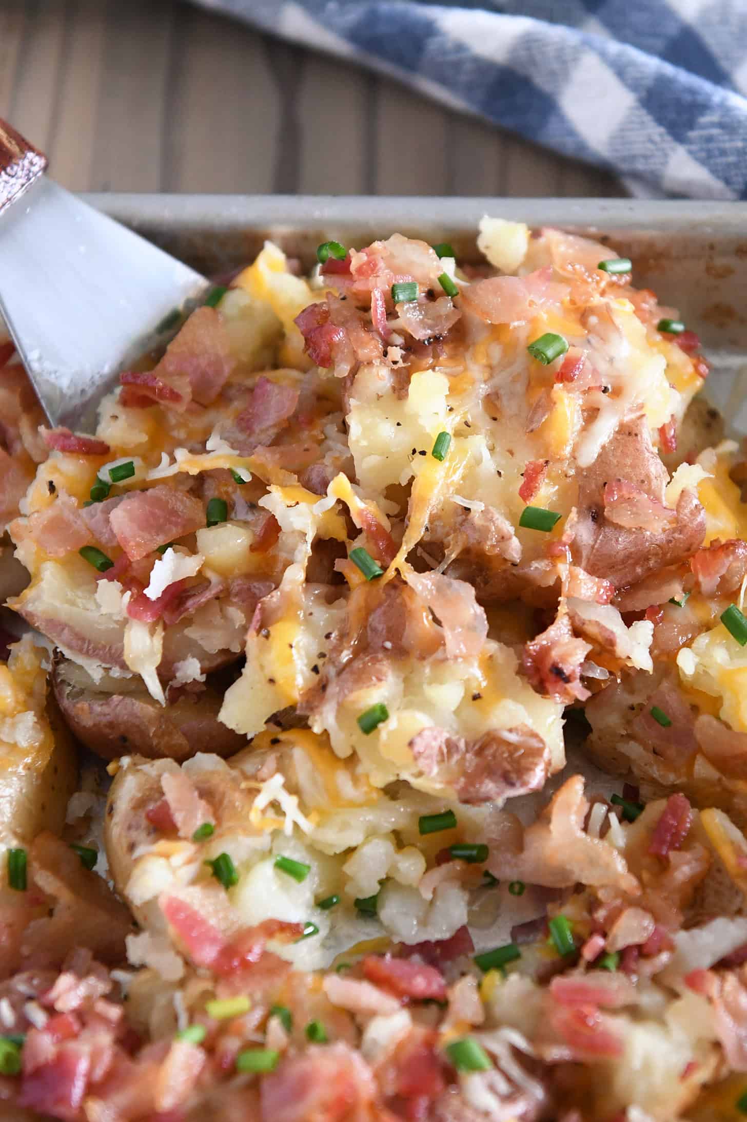 Cheesy Pull-Apart Smashed Potatoes: Your Cozy Season Essential